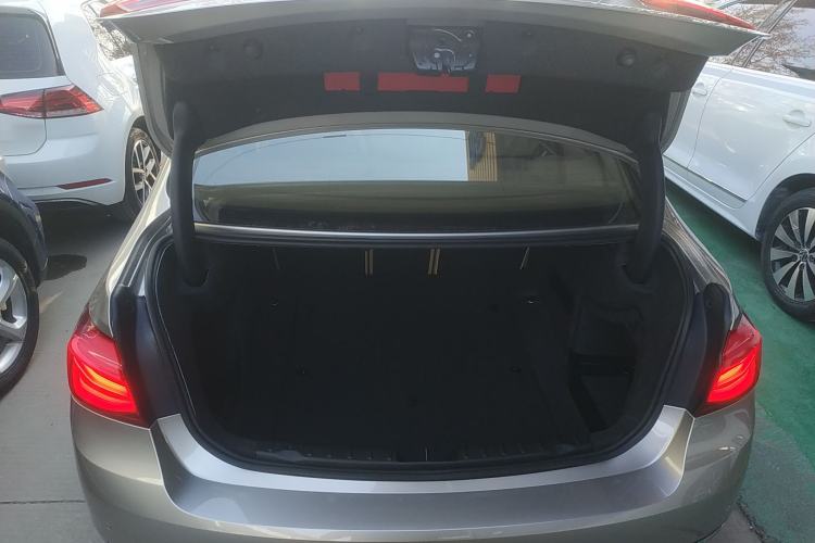 Used BMW 3 Series 2016 320Li Ambition Model