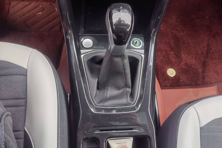 Used Volkswagen Tharu 