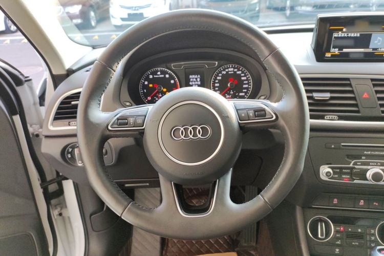 Used Audi Q3 2018 30th Anniversary Edition 35 TFSI quattro all-wheel-drive sport model
