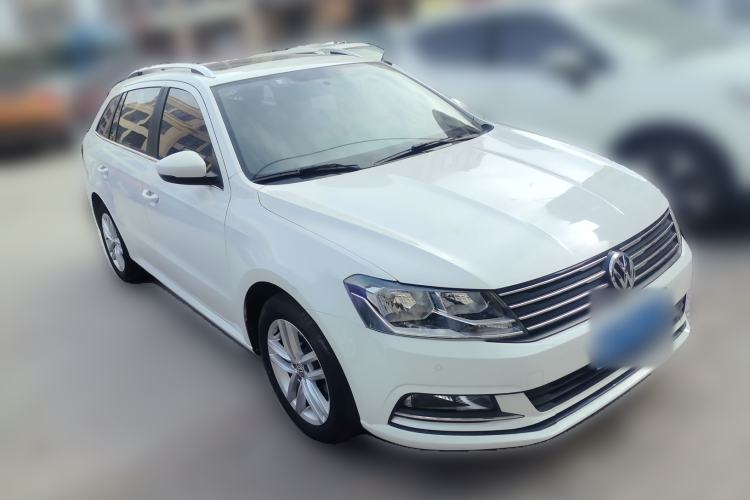 Used Volkswagen Gran Lavida 2015 1.6L Manual Comfort Edition