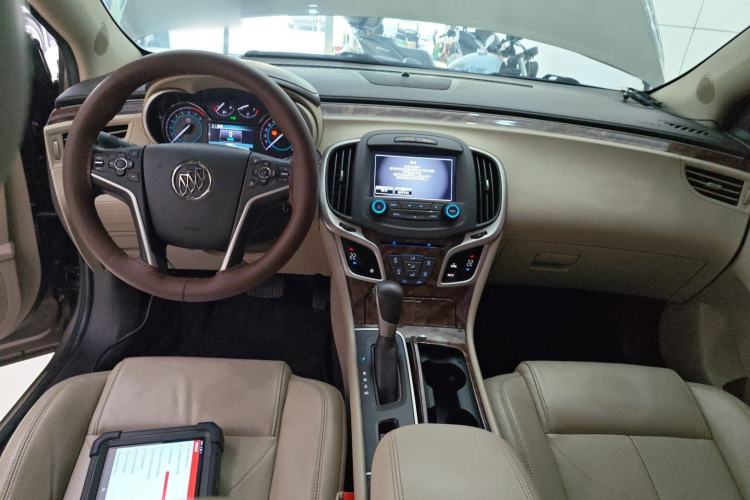 Used Buick LaCrosse 2013 2.4L SIDI Leading Comfort Version