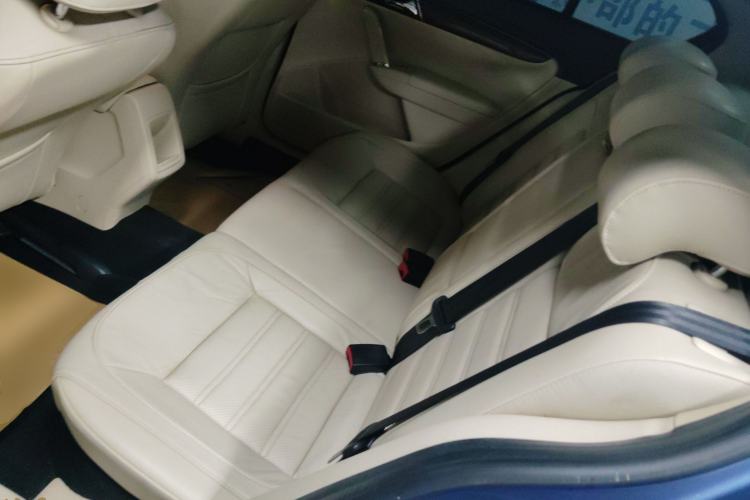 Used Volkswagen Lavida 2013 Revised Version 1.6L Automatic Luxury Edition