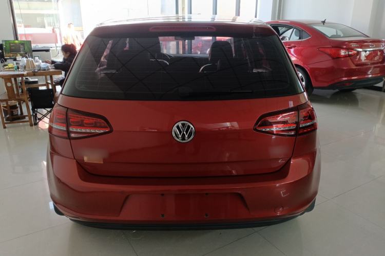 Used Volkswagen Golf 2017 1.6L Automatic Comfort Million-Vehicle Anniversary Edition
