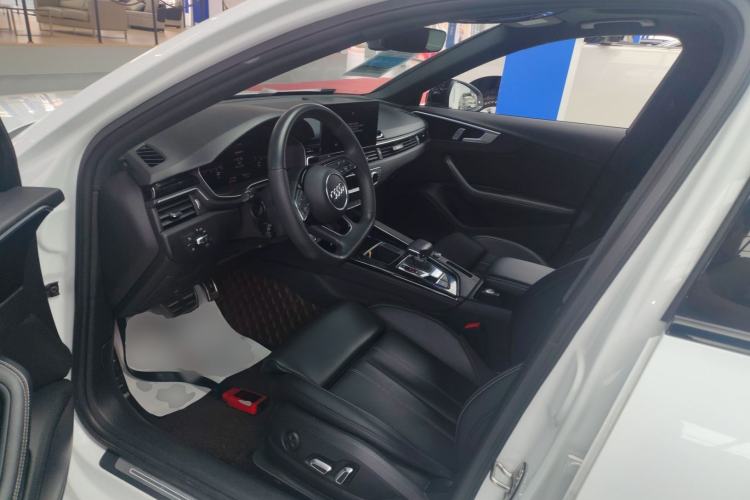 Used Audi A4L 2024 40 TFSI Luxury Dynamic Edition