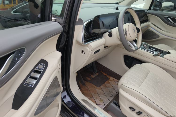 Used VOYAH Dream 2024 PHEV Ultra-Long Range Flagship Edition
