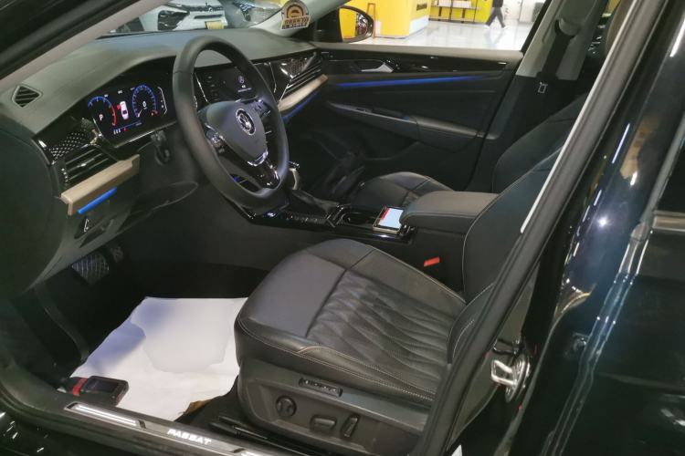 Used Volkswagen Passat 2021 330TSI Luxury Edition
