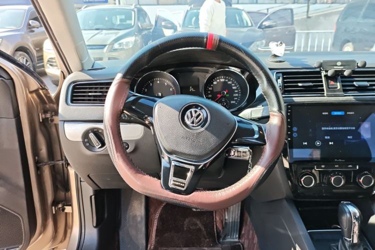 Used Volkswagen Sagitar 2016 230TSI 25th Anniversary Edition