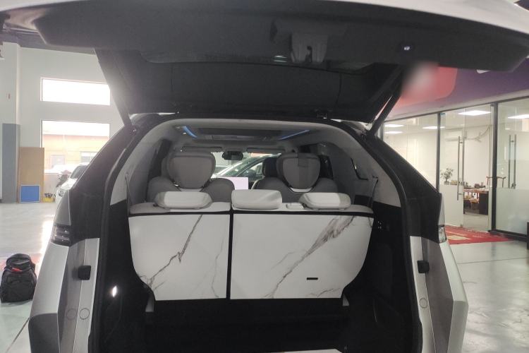 Used XPeng X9 2024 702 Ultra-Long Range Max