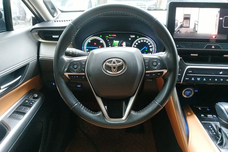 Used Toyota Venza 2022 Dual-Engine 2.5L CVT Two-Wheel Drive Prestige Edition
