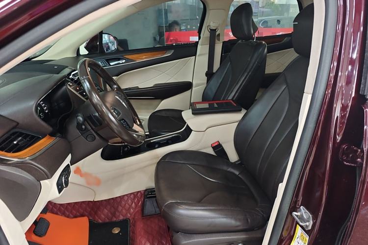 Used Lincoln MKC 2016 2.0T Four-Wheel Drive Luxury Edition
