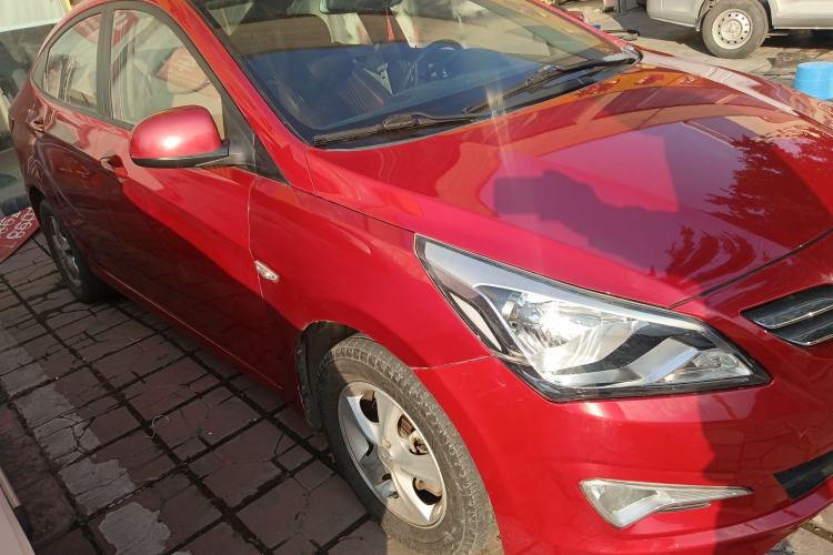 Used Hyundai Verna 2014 1.4L Manual Smart GLS Trim
