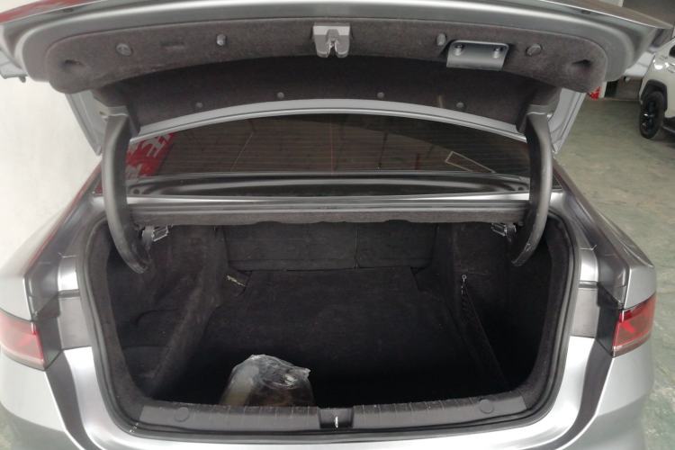 Used BYD Qin PLUS 2024 HONOR Edition DM-i 55KM Leading Model
