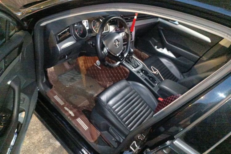 Used Volkswagen Magotan 2018 280TSI DSG Comfort Model
