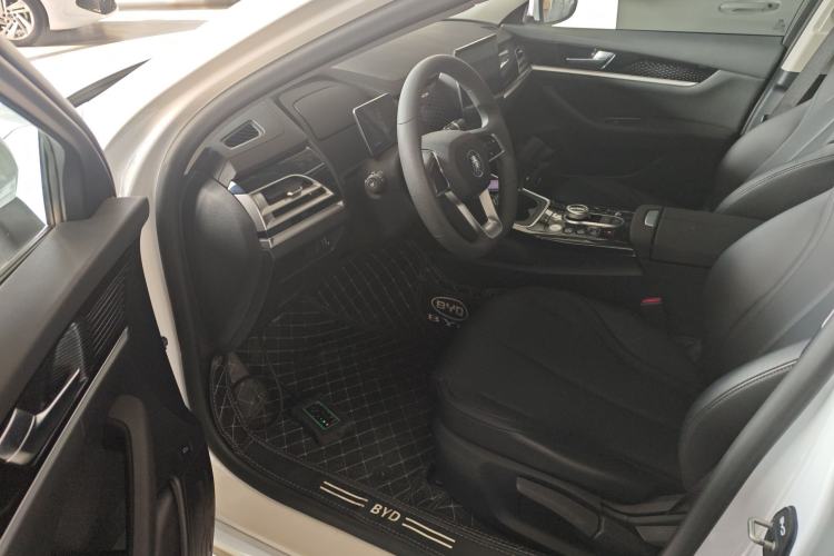 Used BYD Qin PLUS 2021 EV 400KM Leading Comfort Edition