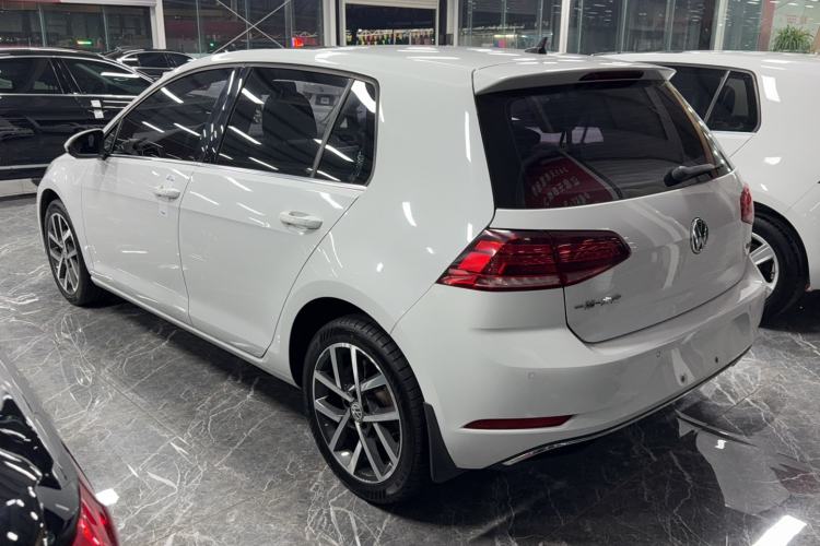 Used Volkswagen Golf 2020 200TSI DSG Comfortable and Ambitious Edition