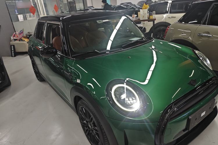 Used MINI MINI 2022 Updated 1.5T COOPER Artist Five-Door Edition
