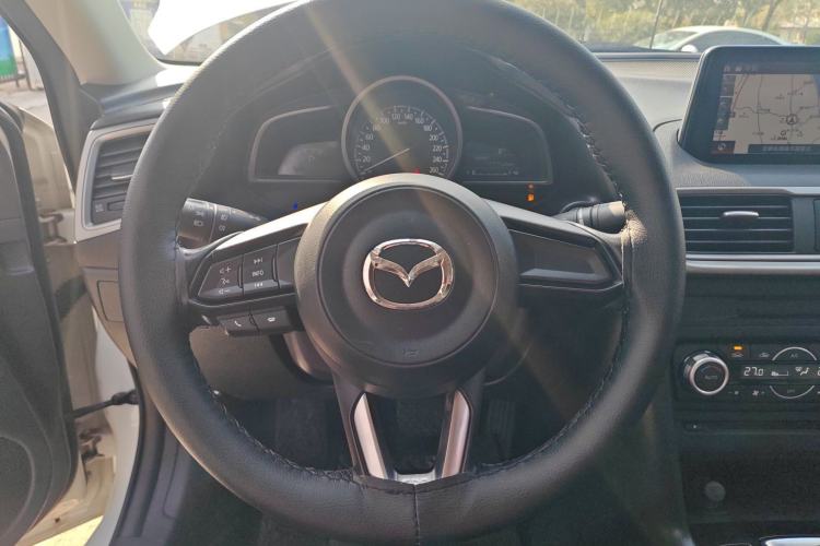Used Mazda Mazda 3 Axela 2017 Sedan 1.5L Automatic Luxury Model Emission Standard China V
