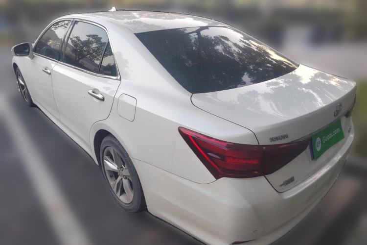 Used Toyota Crown 2015 2.0T Fashion Edition
