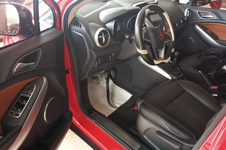 Used BYD Yuan 2016 1.5L Manual Comfort Model
