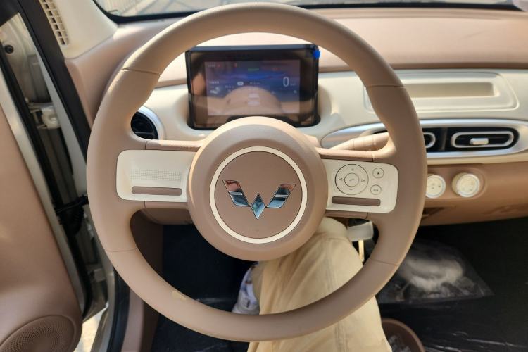 Used Wuling Hongguang MINIEV 2025 Four-Door Version Advanced Edition
