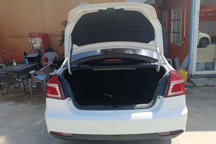 Used Geely Auto Diamond 2016 1.5L Manual Elite Edition
