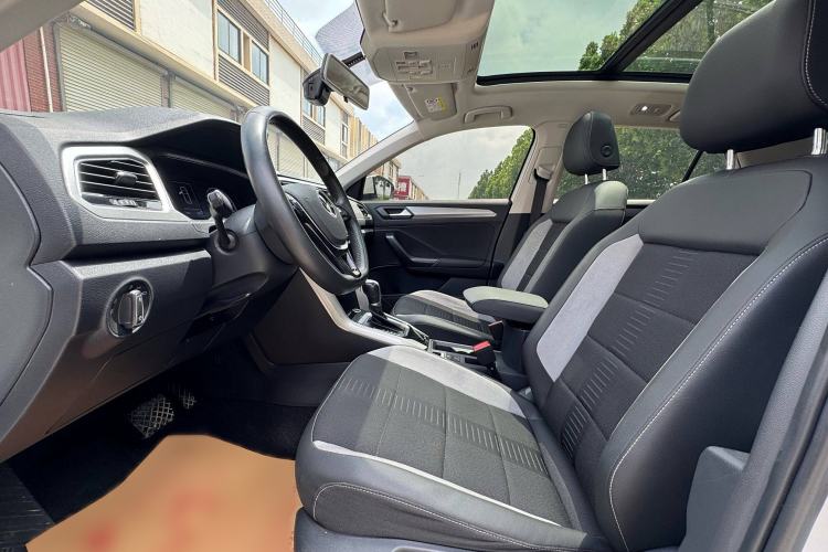 Used Volkswagen T-ROC 2022 280TSI DSG Two-Wheel Drive Elite PLUS
