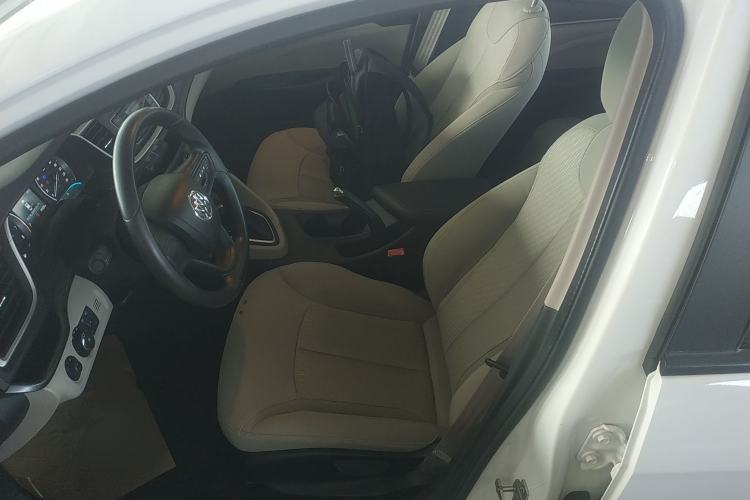 Used Buick GT 2015 15N Automatic Elite Version
