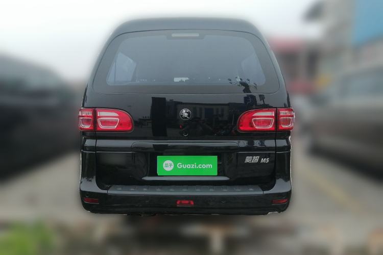 Used FORTHING Lingzhi 2022 M5 1.6L Practical 7-Seater