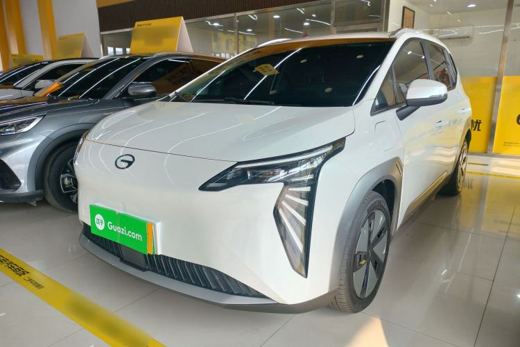 Used AION Y 2024 Younger