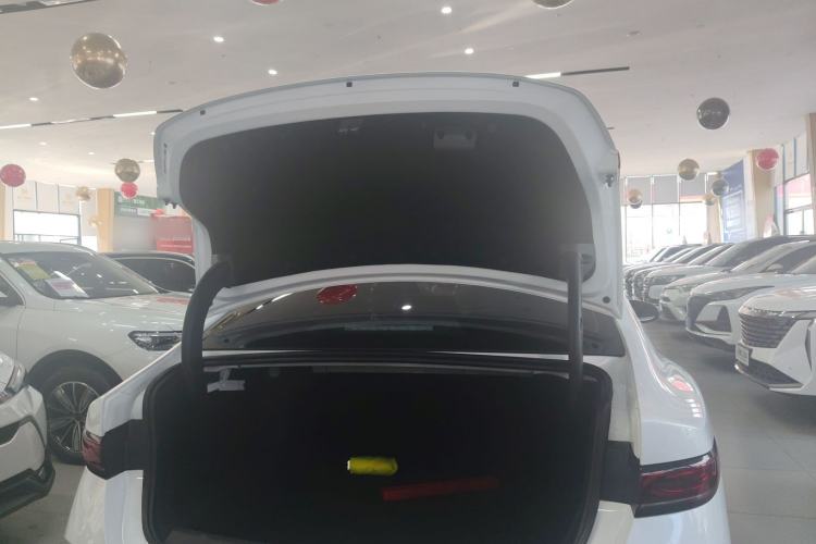 Used BYD Qin PLUS 2025 DM-i Smart Drive 120KM Superior Model