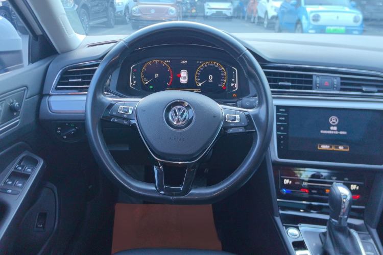 Used Volkswagen Lamando 2021 280TSI DSG Comfort Edition
