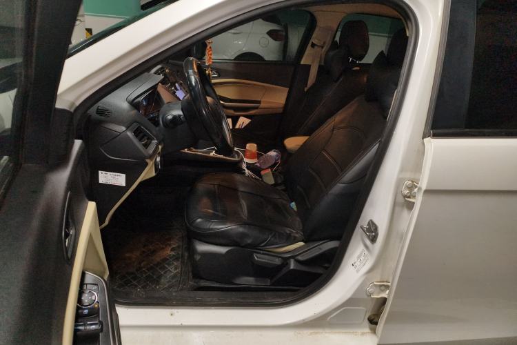 Used Ford Escort 2015 1.5L Manual Comfort Model
