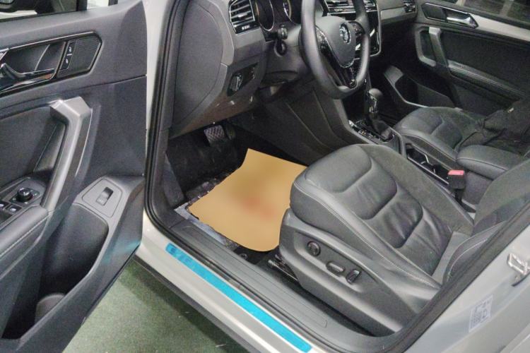 Used Volkswagen Tiguan L 2019 Revised 330TSI Automatic Two-Wheel Drive Smart & Luxury Edition China VI Standard