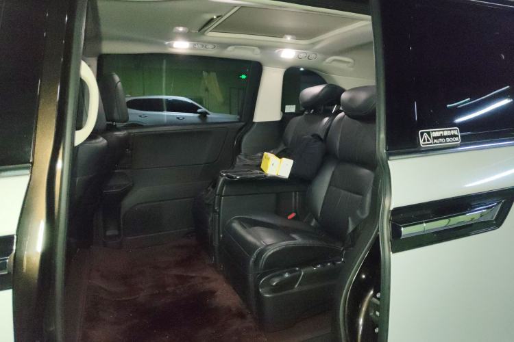 Used Honda Elysion 2016 2.4L Luxury Edition
