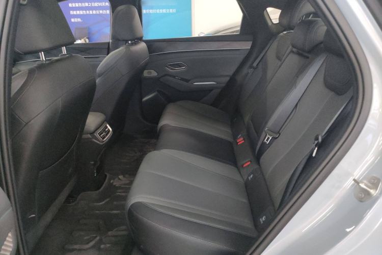 Used BYD Qin L 2025 DM-i Smart Drive 120KM Superior Model
