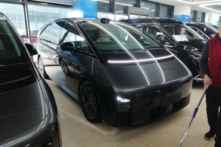 Used Li Auto MEGA 2024 Ultra Model
