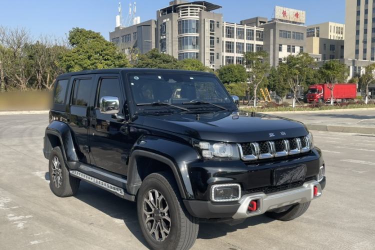 Used  BJ40 2020 2.0T Automatic Four-Wheel Drive Urban Hunter Edition Chivalrous Type
