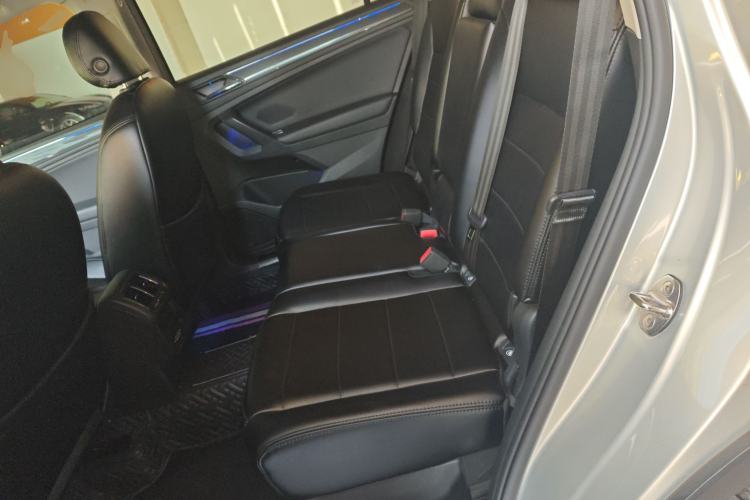 Used Volkswagen Tiguan L 2020 330TSI Automatic Two-Wheel Drive Luxury Edition China VI Standard