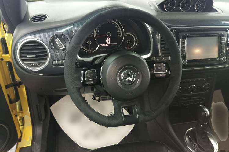 Used Volkswagen Beetle 2013 1.4TSI Luxury Model
