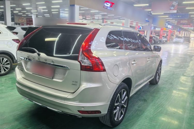 Used Volvo XC60 2017 T5 AWD Smart Upgrade Edition