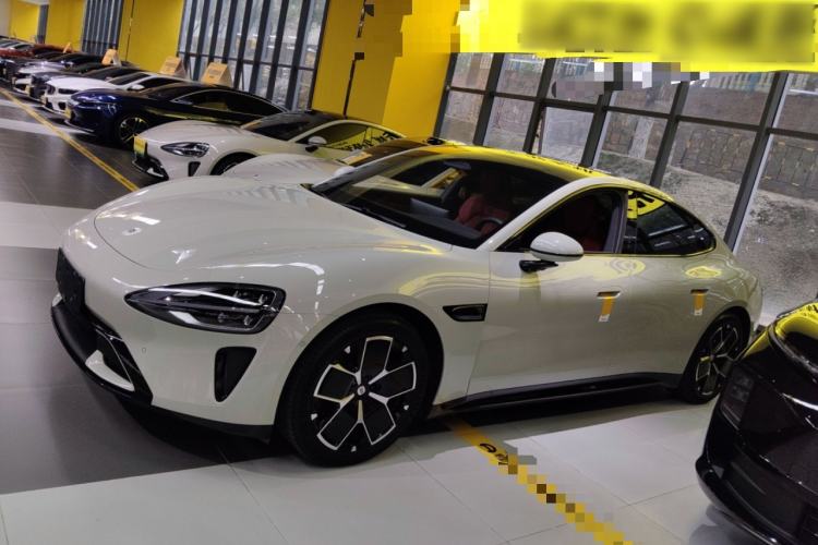 Used  SU7 2024 Rear-Drive Long-Range Intelligent Driving Version
