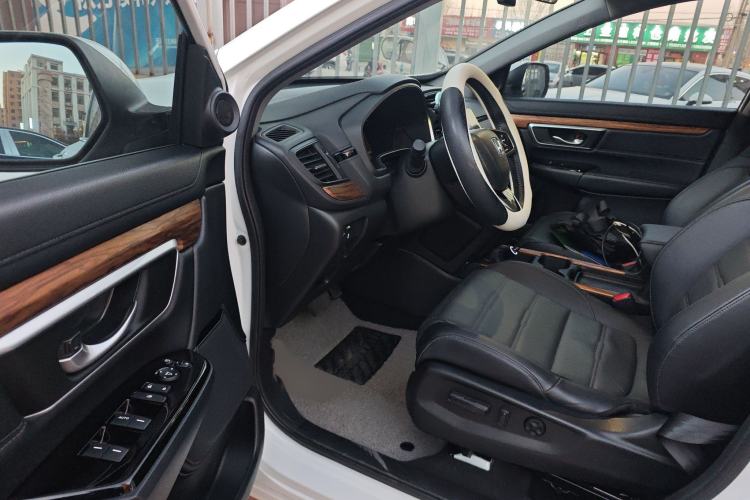 Used Honda CR-V 2017 240TURBO CVT Front-Wheel Drive Fashion Edition