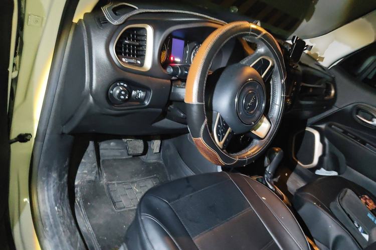 Used  Renegade 2016 1.4T Automatic Jingneng Edition
