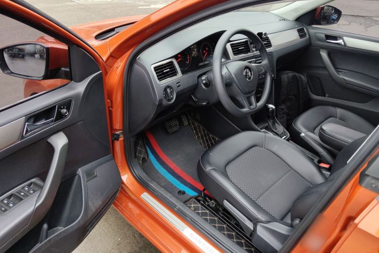 Used Volkswagen Santana 2015 Haval H6 1.6L Automatic Comfort Model
