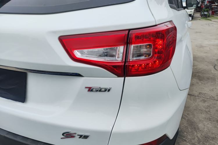 Used Changan CS75 2017 Shangkui Edition 1.5T Automatic Fengyue Model
