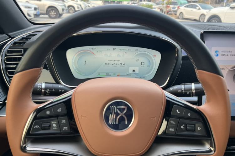 Used BYD Han 2022 DM-i 121KM Prestige Model