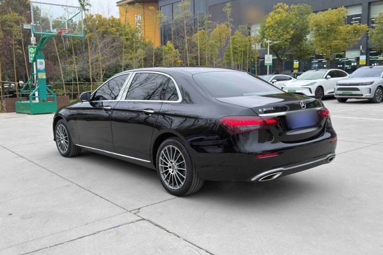 Used Mercedes-Benz E-Class 2023 E 260 L

