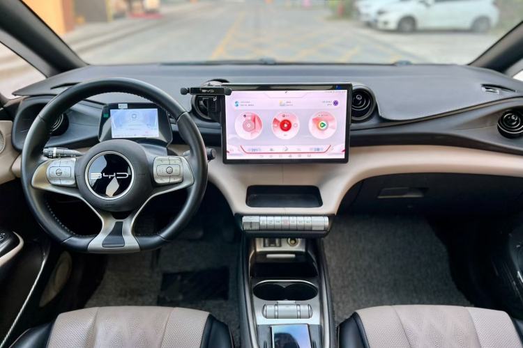 Used BYD Dolphin 2023 420 km Fashion Edition
