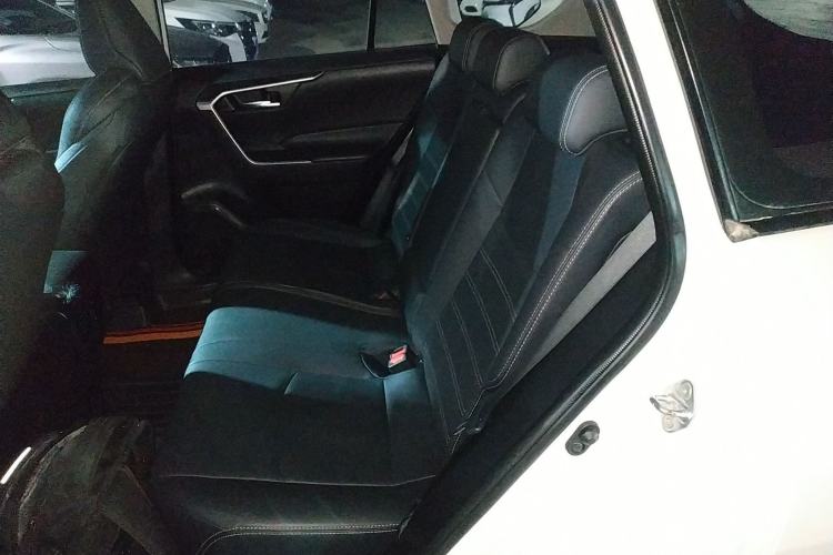 Used Toyota Wildlander 2020 2.0L CVT 4x4 Luxury Edition
