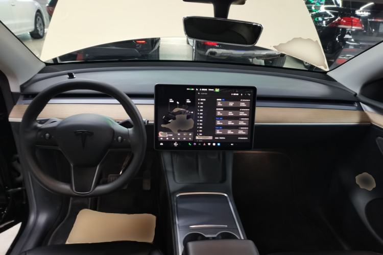 Used Tesla Model Y 2022 Rear-Wheel-Drive Version
